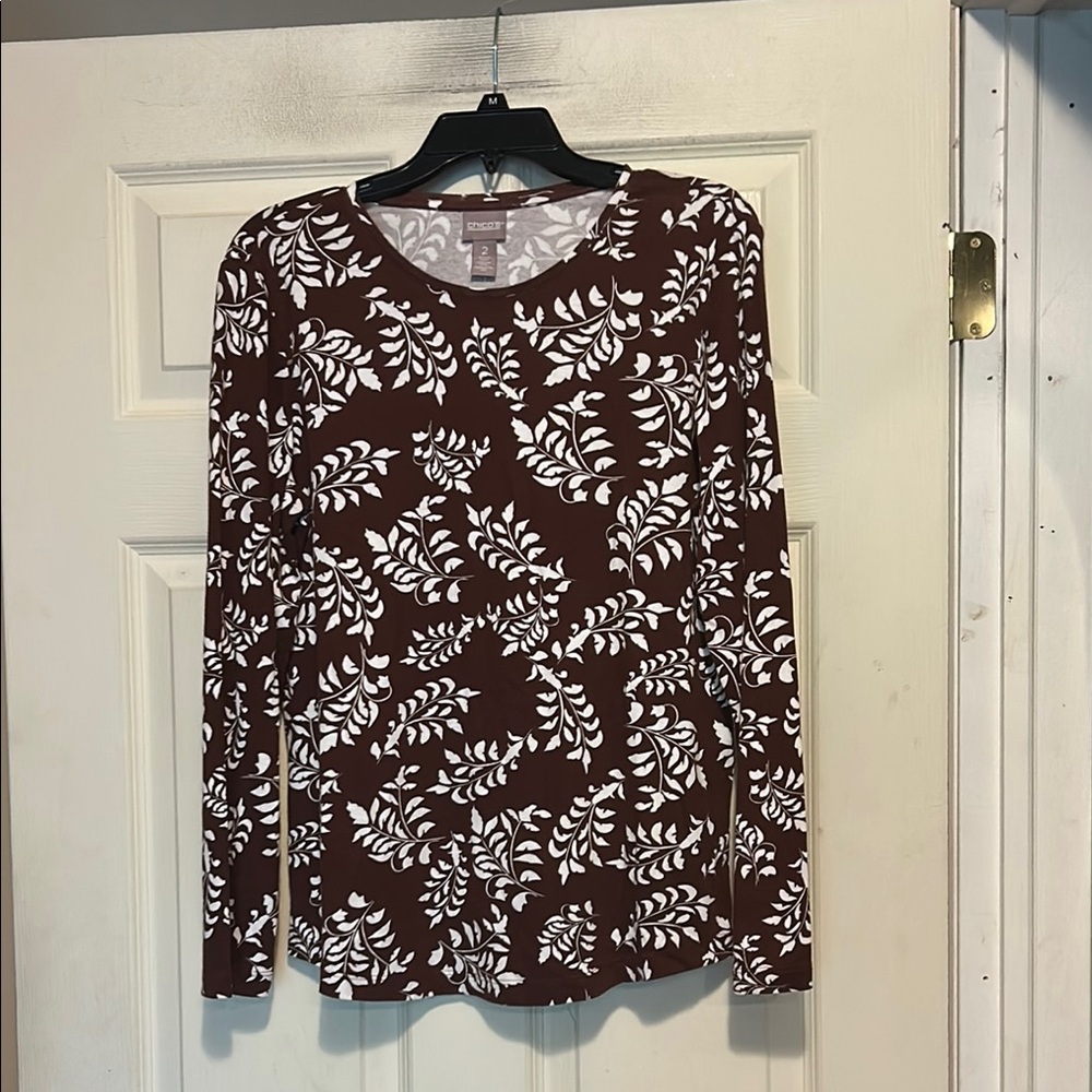 Chico’s Long Sleeve Brown and White Leaf Pattern Top Size 2 Medium